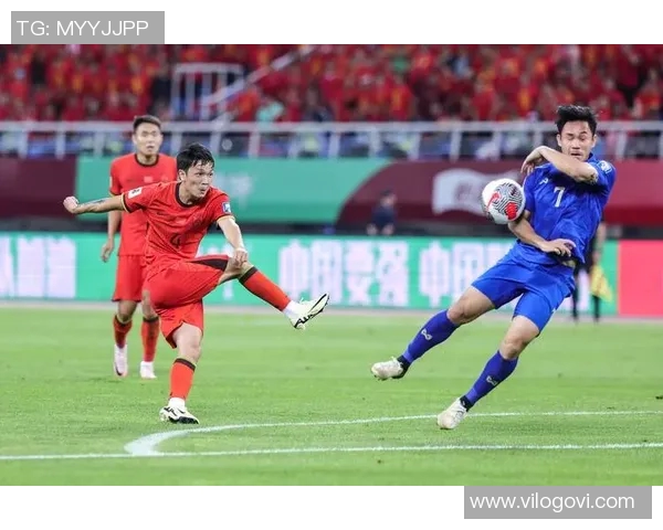 中国男足球明星的崛起与挑战探讨及其对足球发展的影响