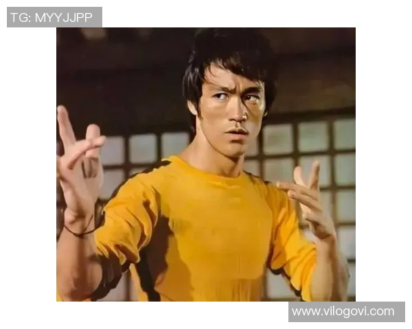 热爱李小龙的足球明星们如何将武术精神融入赛场表现