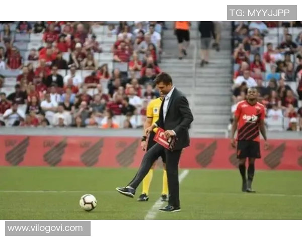 足球明星携子女专访保罗分享育儿经验与足球梦想 足球明星携子女专访保罗分享育儿经验与足球梦想