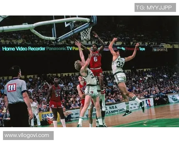 篮球明星AD的传奇之路与赛场背后的奋斗故事揭秘